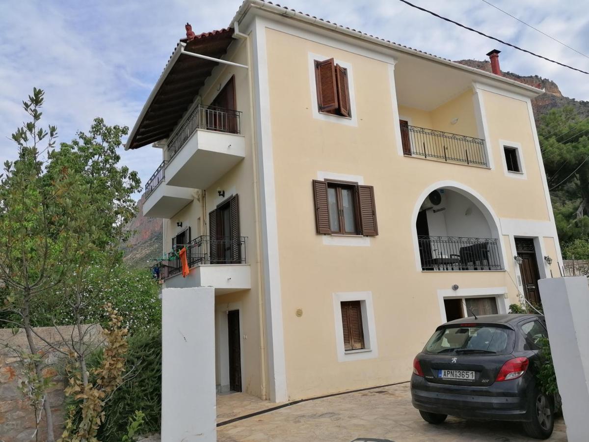 Apartment Theodoros Leonídion Eksteriør bilde